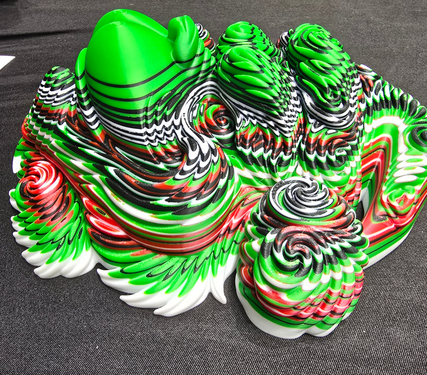 Christmas Swirl Grinch-Style Wall Art